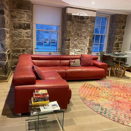 Joivy Elegant Home At The Heart Of The Royal Mile Edimburgo Exterior foto