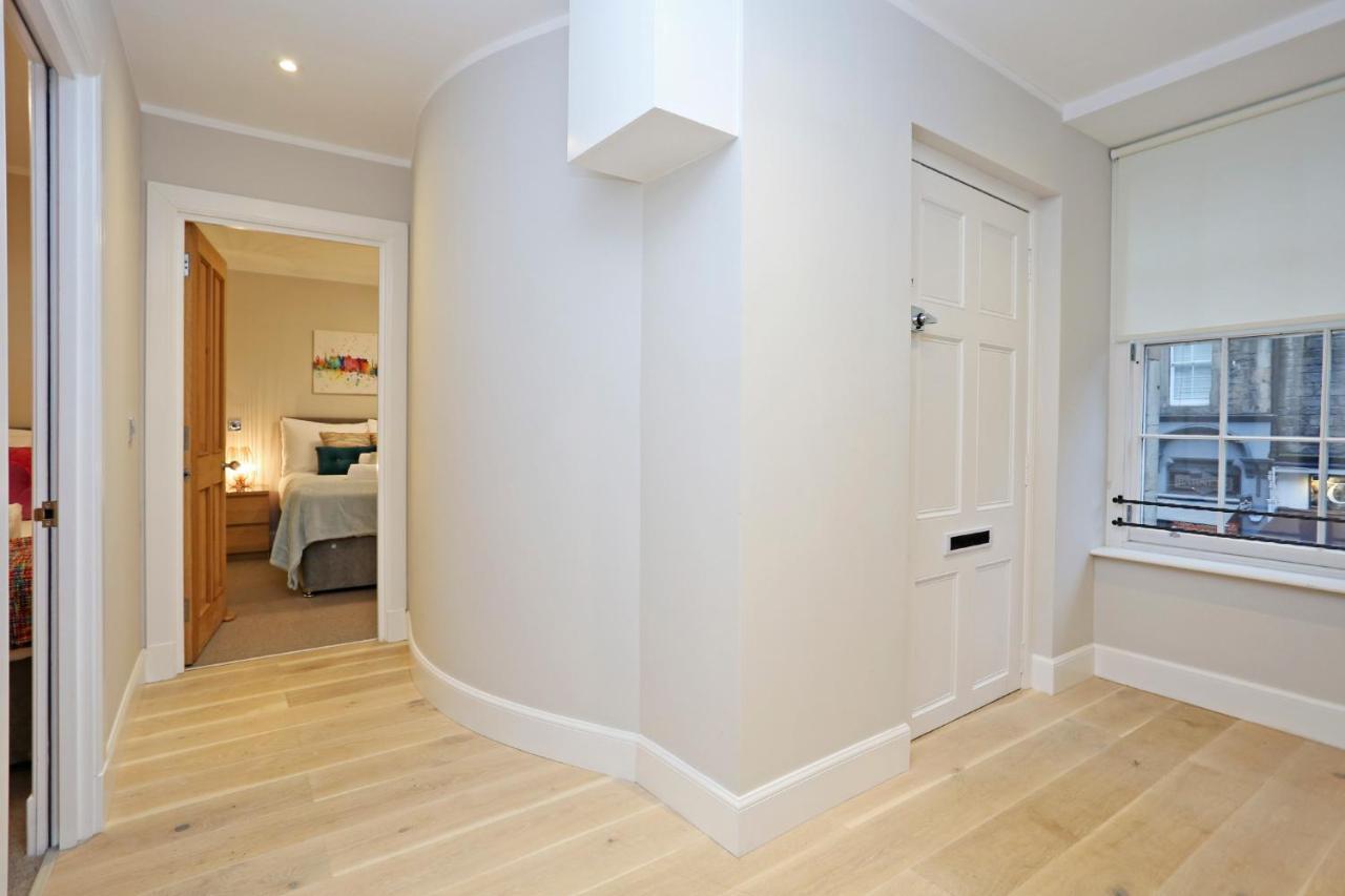 Joivy Elegant Home At The Heart Of The Royal Mile Edimburgo Exterior foto