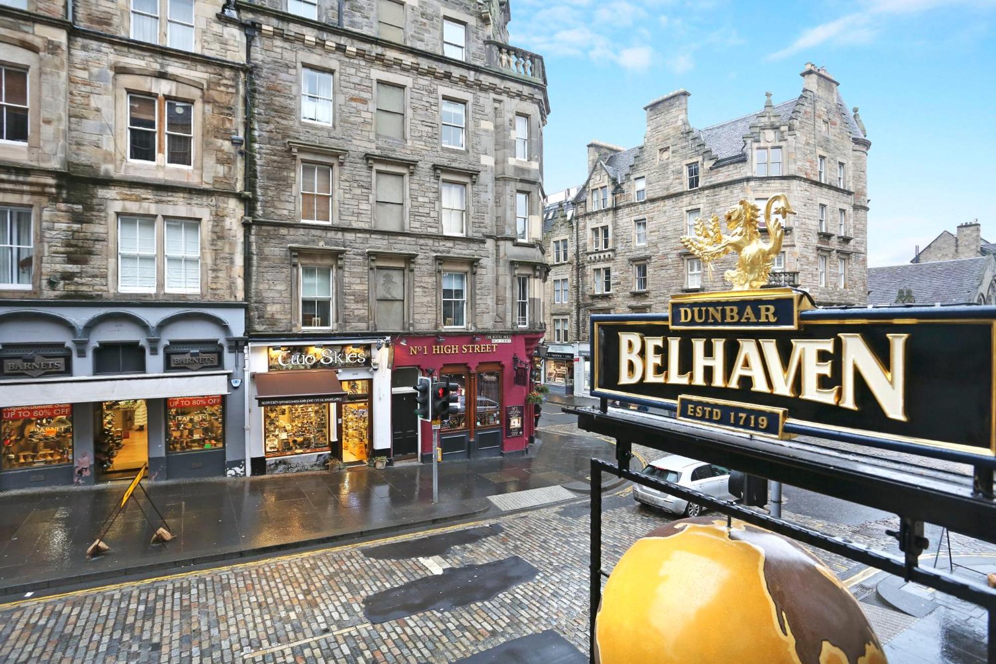 Joivy Elegant Home At The Heart Of The Royal Mile Edimburgo Exterior foto