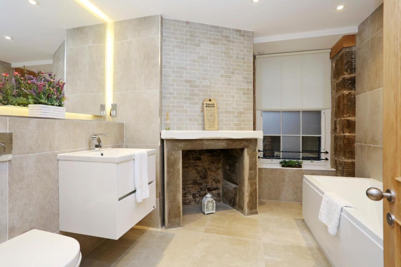 Joivy Elegant Home At The Heart Of The Royal Mile Edimburgo Exterior foto